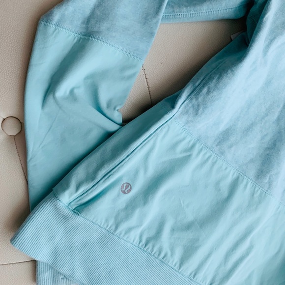 Lululemon Athletic Turquoise Blue Light Jacket - Picture 8 of 8
